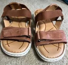 Born Alli Sandals Womens 8.5 Wide Brown Leather Stretch Strappy Comfort Open Toe