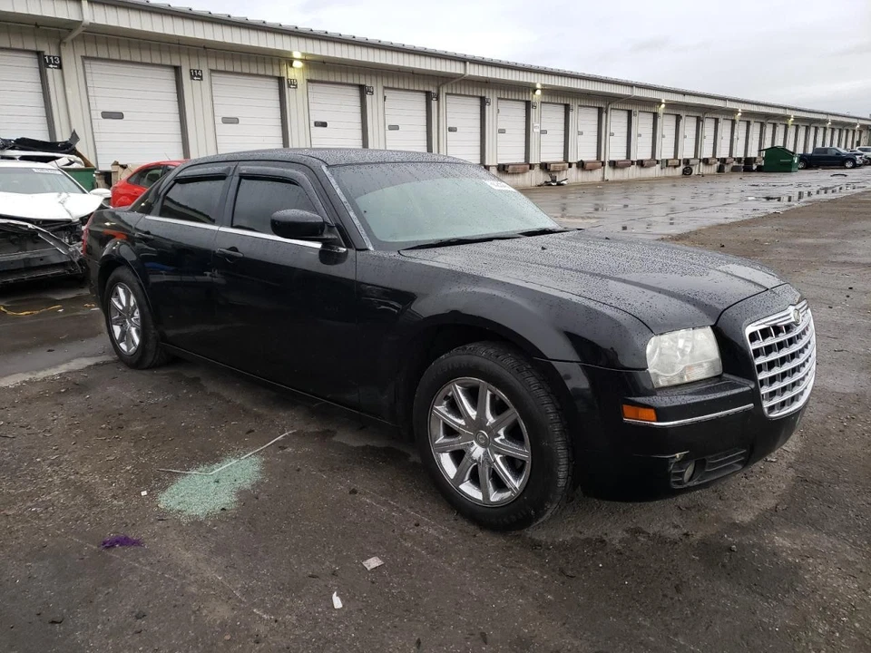 Used Front Center Interior Rear View Mirror fits: 2009 Chrysler 300 w/automatic - Image 4 of 4