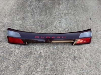 2002 - 2004 Subaru Outback Trunk Hatch Lid Tail Light Panel OEM Center
