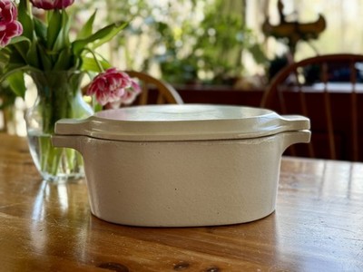 Bennington Pottery 1856 DG USA VTG Baking Pan Clay Dutch Oven Used Vermont Cast