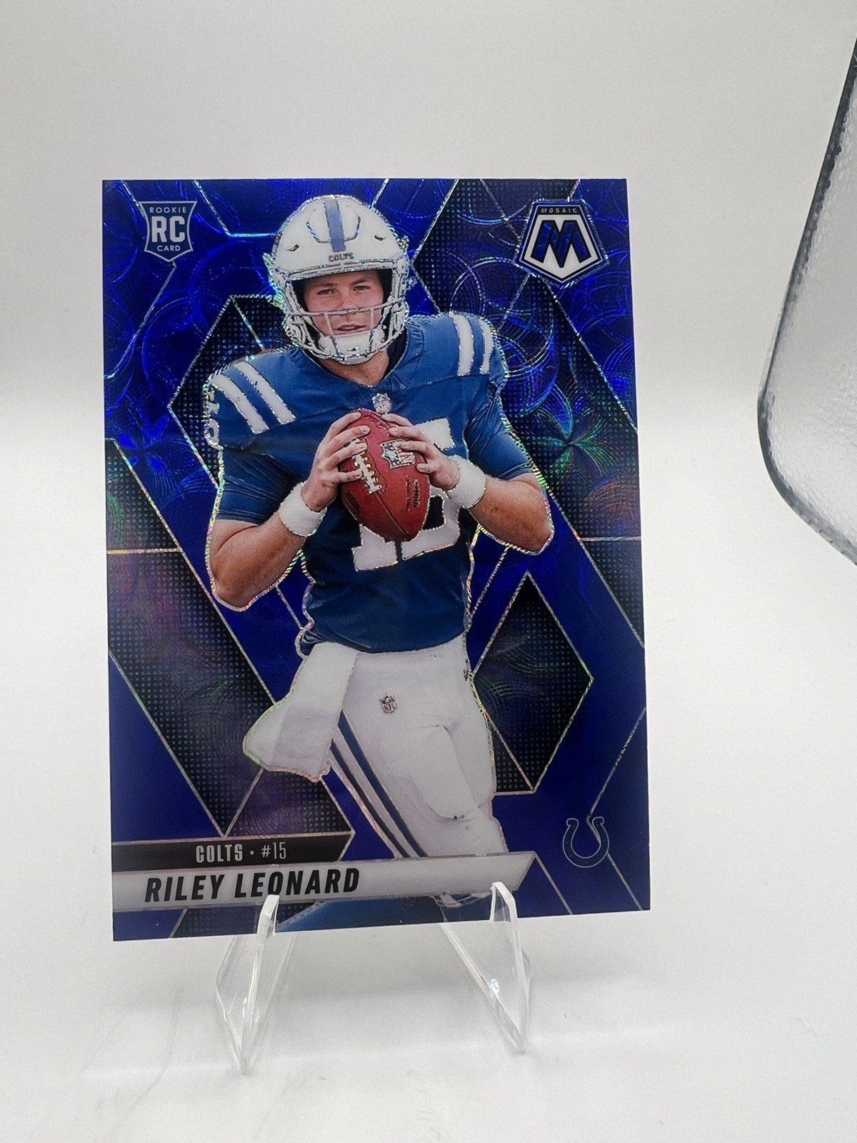 2025 Panini Mosaic - Rookies Riley Leonard #372 Blue Scope Prizm (RC)
