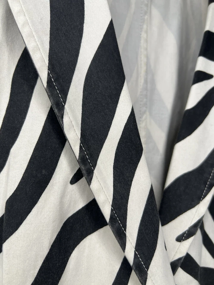 Blazer Nili Lotan estampado de cebra para mujer talla 4 hecho en EE. UU. Chaqueta de diseñador elástica Foto 4 de 4