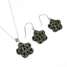Lovely Star Necklace Earrings set W/Genuine Crystal in 925 Sterling silver.