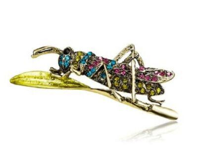 Stunning Gold Plated Vintage Look Grass Hopper Christmas Brooch Cake PIN C15