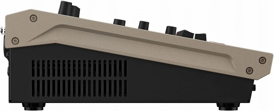 Roland VR-6HD Direct Streaming AV Mixer - Image 3 of 4