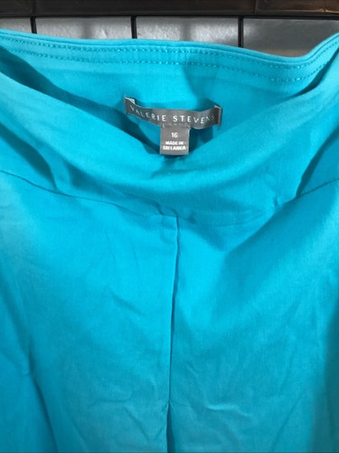 Valerie Steven’s Capri Pant Women’s Size 16 Stretch Pull On Turquoise SKU 59979 - Picture 3 of 6