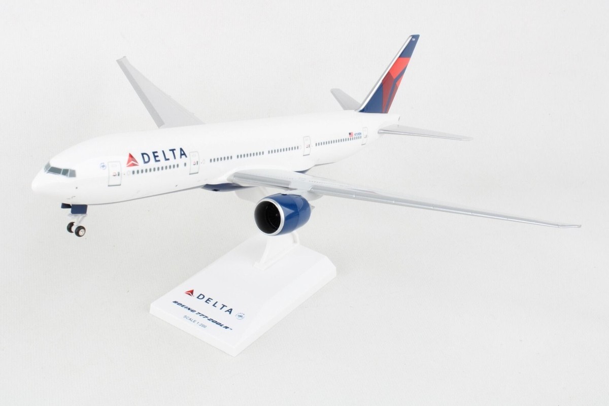 デルタ航空　DELTA　B777-200LR  1/200 旅客機模型 Amazon.co.jp: デルタ航空 DELTA B777-200LR 1/200 旅客機模型