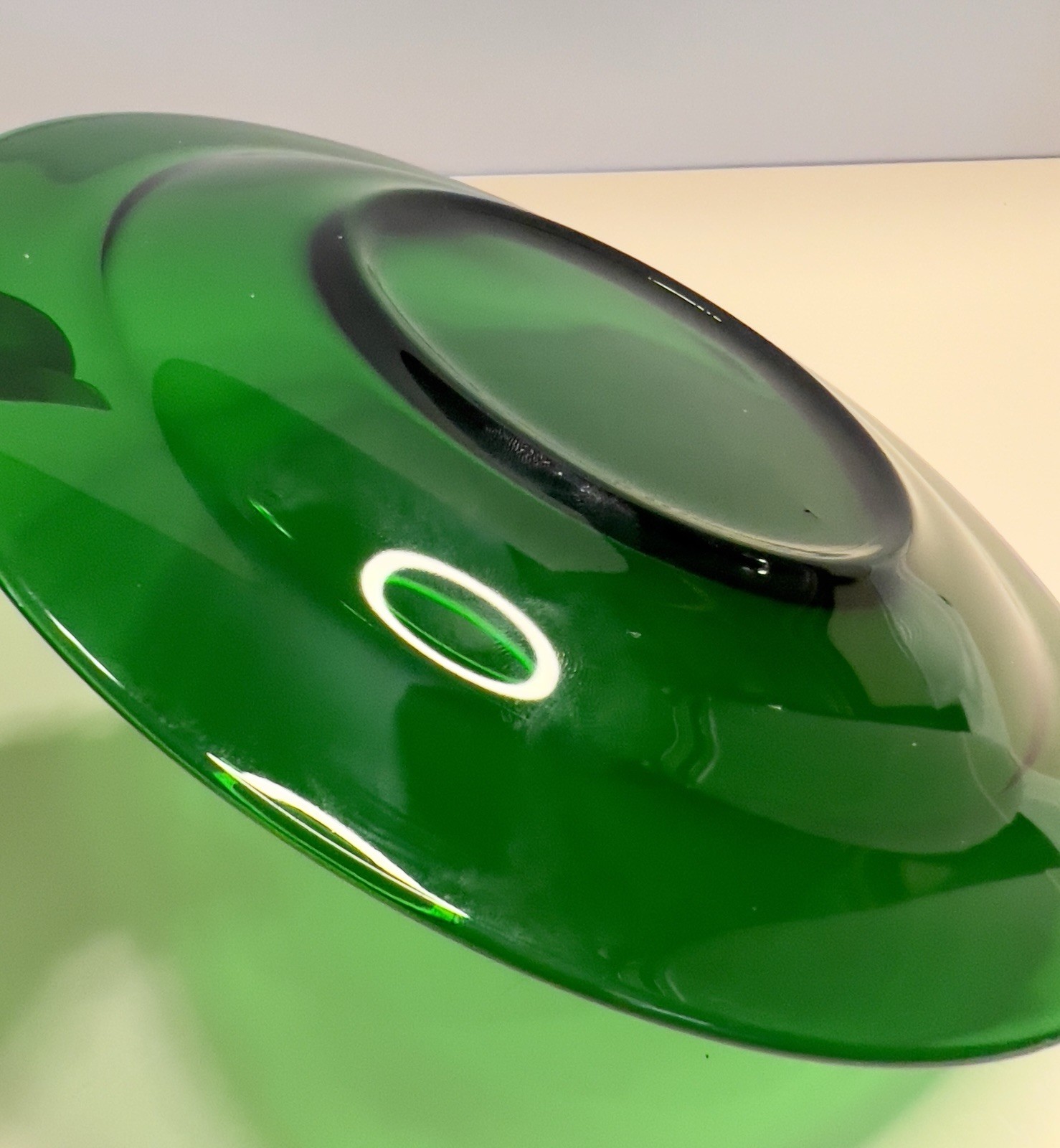 4 Antique Emerald Green Glass Luncheon Dessert Plates 8” Early 20th Century