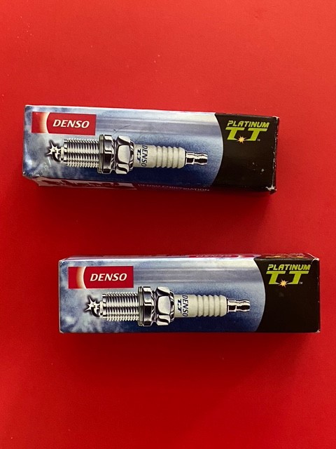 Platinum Spark Plugs Denso 4504 PK20TT Platinum TT Spark Plugs, 2