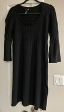 H&M Womens Size Medium, Black, Round Neck Long Sleeve Comfort Knit Dress