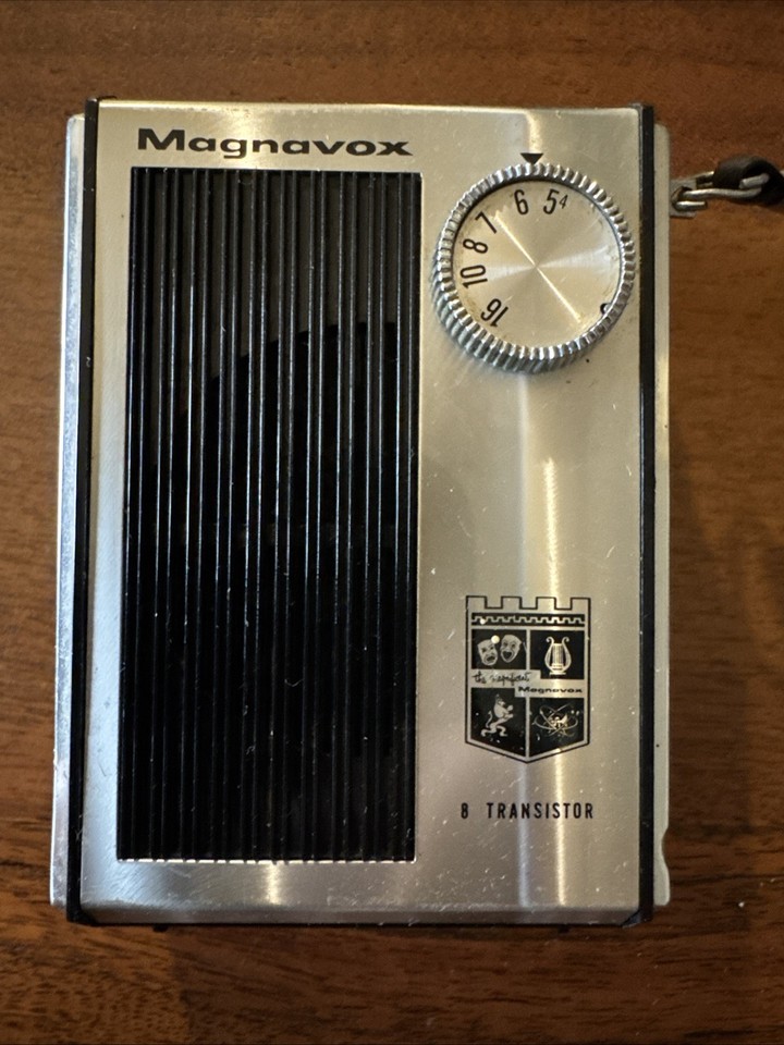 Vintage MCM Magnavox 8 Transistor Portable Radio Tested/ Working Made In Japan