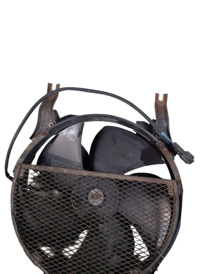 Conjunto de condensador de ventilador de motor de ventilador de radiador para 01-02 ISUZU TROOPER 646790 Foto 3 de 4