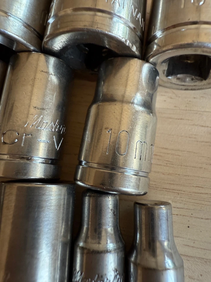 Lote de 13 soquetes Mastercraft 3/8 e 1/4 unidades vários tamanhos 19mm a 4.5mm - Imagem 4 de 4