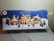 Heritage Holiday Trim Trends Village Set, Porcelain Handpainted Christmas, AS-IS