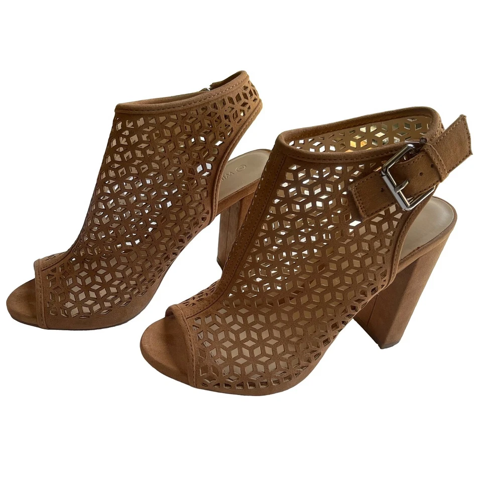 Sandalias para mujer enjauladas con honda geométricas recortadas con láser tacón apilado punta abierta Foto 3 de 4