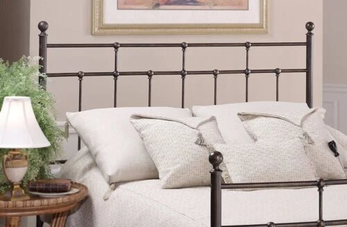 Cabeceros de cama de transición de bronce y los estribos