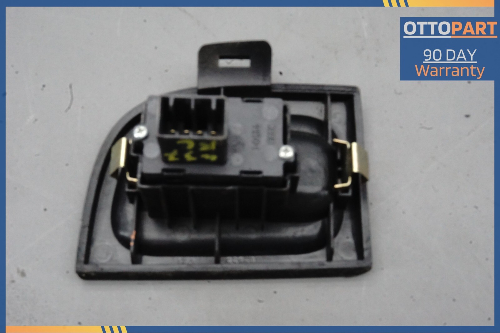 2003-2013 Maserati Quattroporte M139 Rear Left Side Window Switch Control OEM
