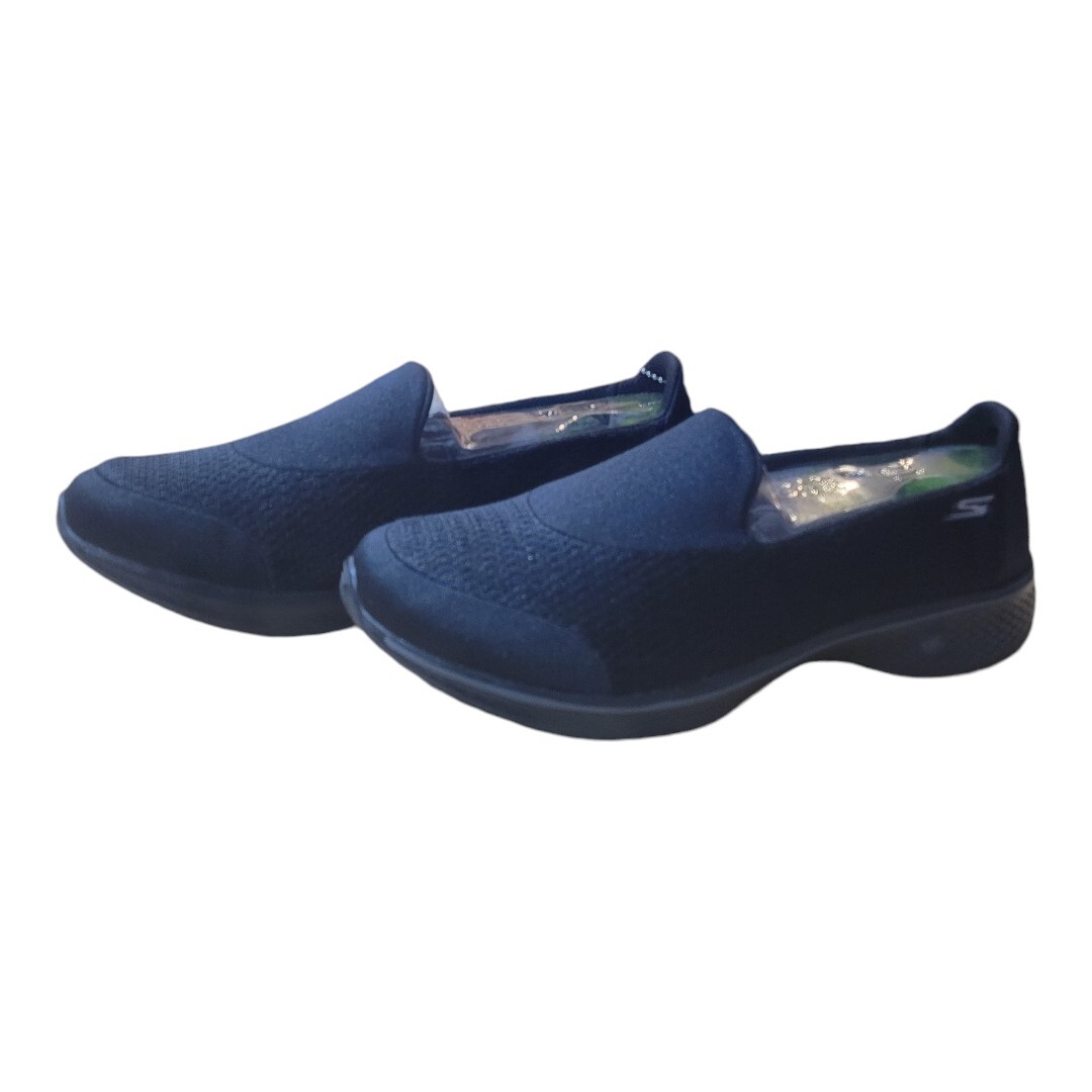 Women's Skechers GO WALK GoGa Max In Black Size 12 NEW