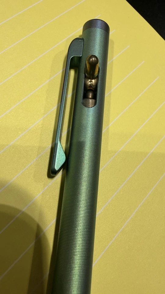 Pluma Interruptor Tactile Turn x Lynch NW Titanio 5,34” - Atrápame si puedes anodizar Foto 2 de 3