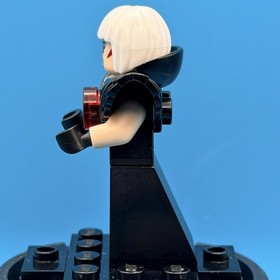 LEGO: Magpie (SH0333) - From Lego Batman Set 70903 (2017) - RETIRED! LOOK!