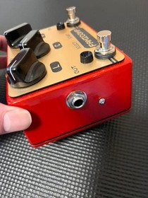 Famicom Prototype 6 Degrees FX Guitar Effect Pedal Rare 8-bit Sound