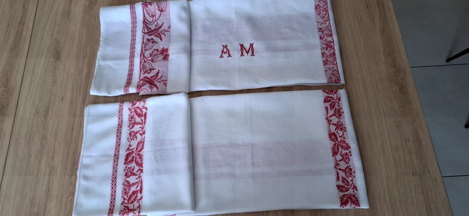 Lot de 2 anciennes belles nappes vigneronnes avec liteaux rouges feuilles fleurs - Photo 3/4