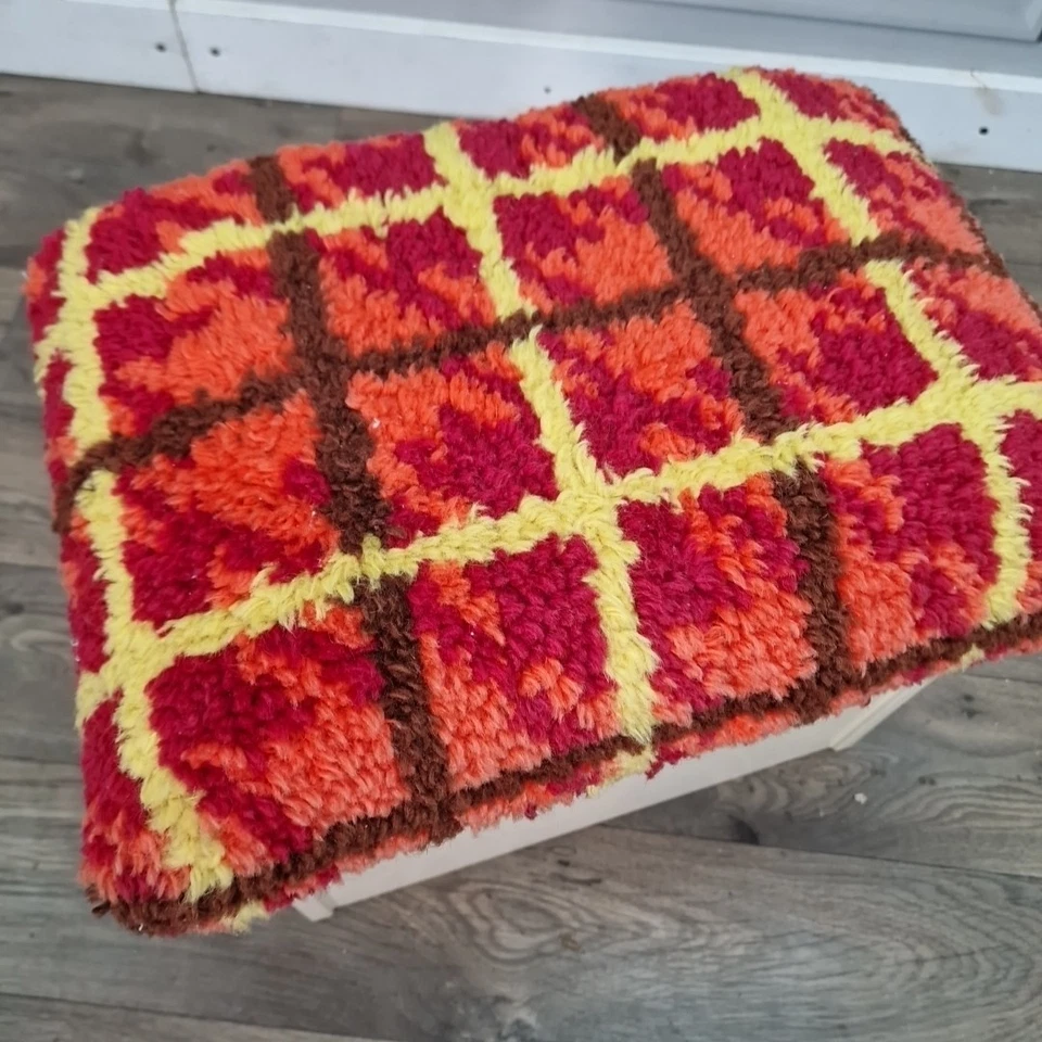 Vintage Sewing Box Stool - Mid Century – Storage Retro Ottoman & Drawers MCM - Image 4 of 4