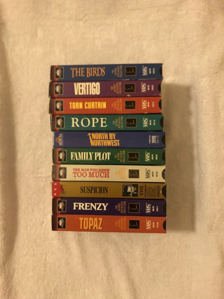 ALFRED HITCHCOCK 10 VHS Tape Lot Vertigo, The Birds, North by Northwest - Image 2 of 3