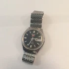 Rare vintage Seiko 5 automatic day date movement number 7009A japan made Watch.