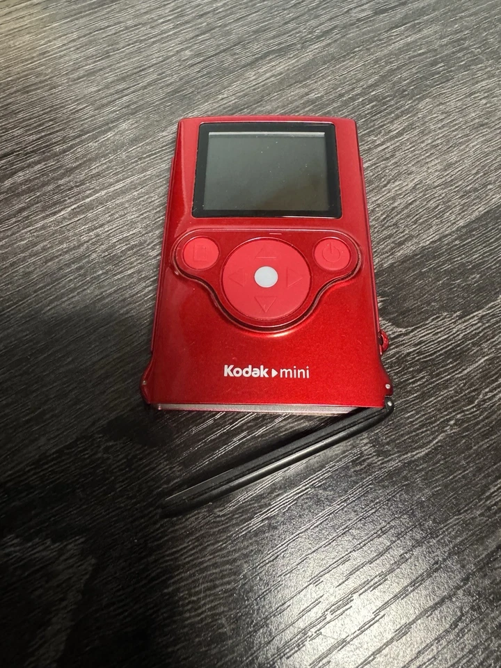 Kodak Mini ZM1 Digital Video Recorder Photo Camera RED Tested - Water Resistent - Image 2 of 4