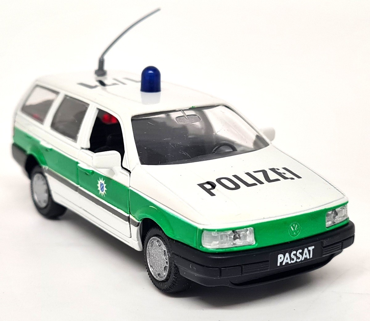Gama 1/43 Volkswagen Passat Varant Polizei German Police Diecast Scale Model Car