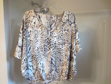 NWOT women's short sleeved blouse Chico's Size O leopard pattern silky