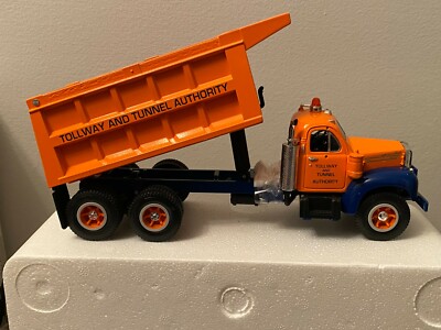 FIRST GEAR 1960 Model B-61 Mack Dump Truck 1:34 Tollway and Tunnel Authority