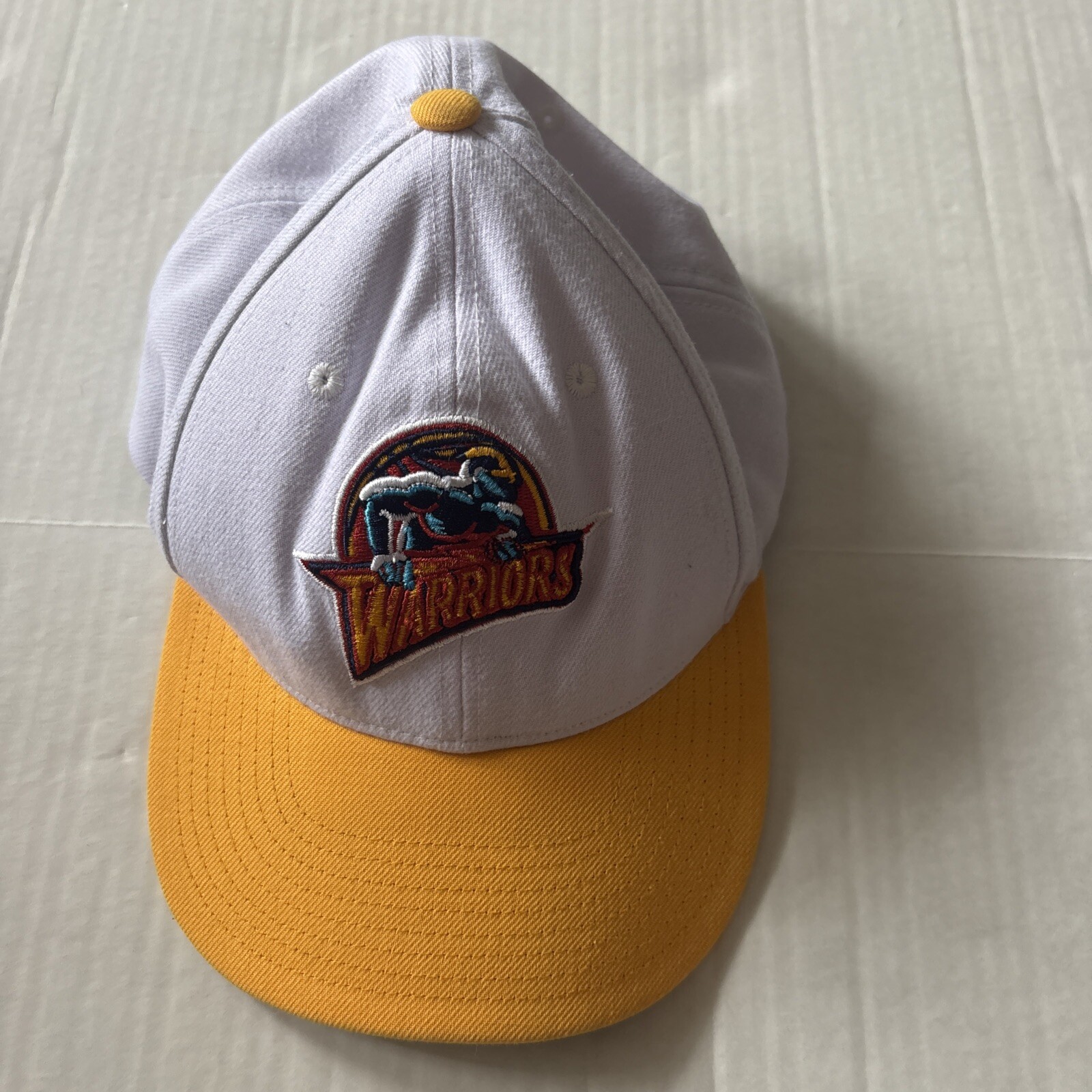 Golden State Warriors Hat Cap Mitchell & Ness Snapback Adjustable NBA White