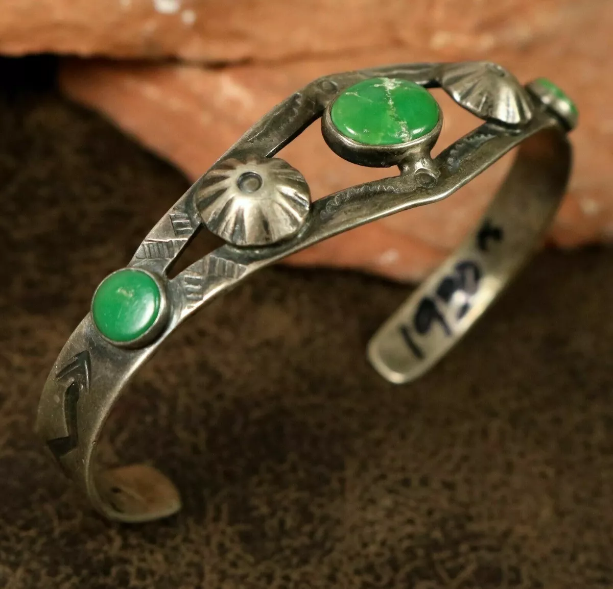 1930's Navajo Handmade GREEN TURQUOISE Sterling Silver Cuff Bracelet