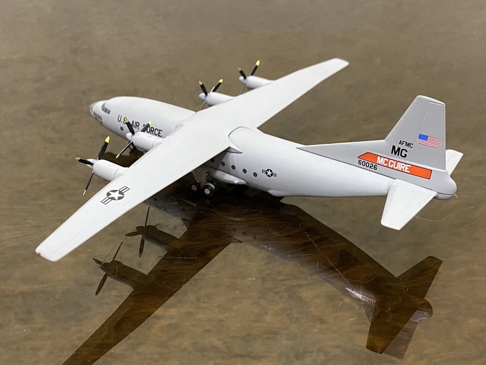 US AIR FORCE ANTONOV AN-12 "305th Airlift Wing", reg. 60026 1/200 HERPA 554978 Foto 4 de 4