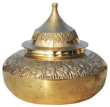 Brass Sindoor Daani Box Tika Kumkum Dabbi Decorative Handicraft 2.2*2.2*2.2 inch