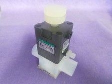 CKD AMD412-20BUS-14XS VALVE 0-0.3Mpa, USED