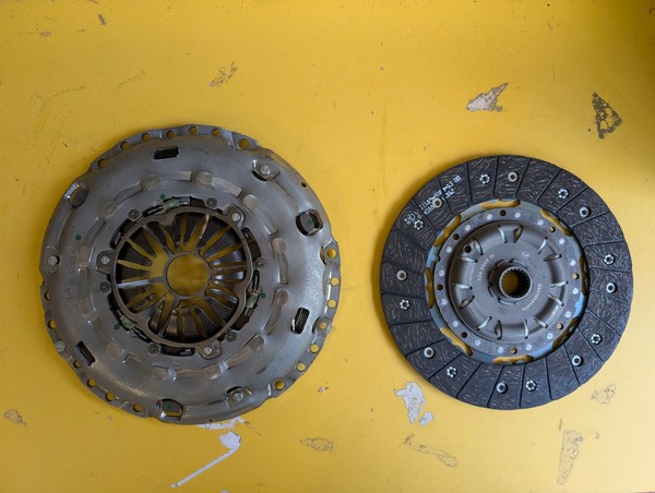 LuK Kupplungssatz SAC FüR Alfa Romeo 159 Brera Spider 939 Opel Astra J 2.0 D-image