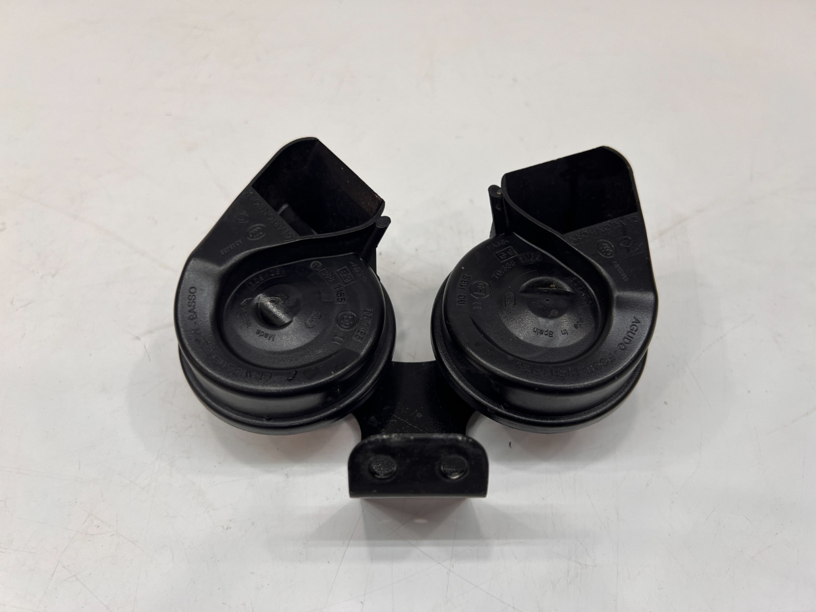 LAMBORGHINI AVENTADOR LP740 FRONT FANFARE HORN OEM 470951206A