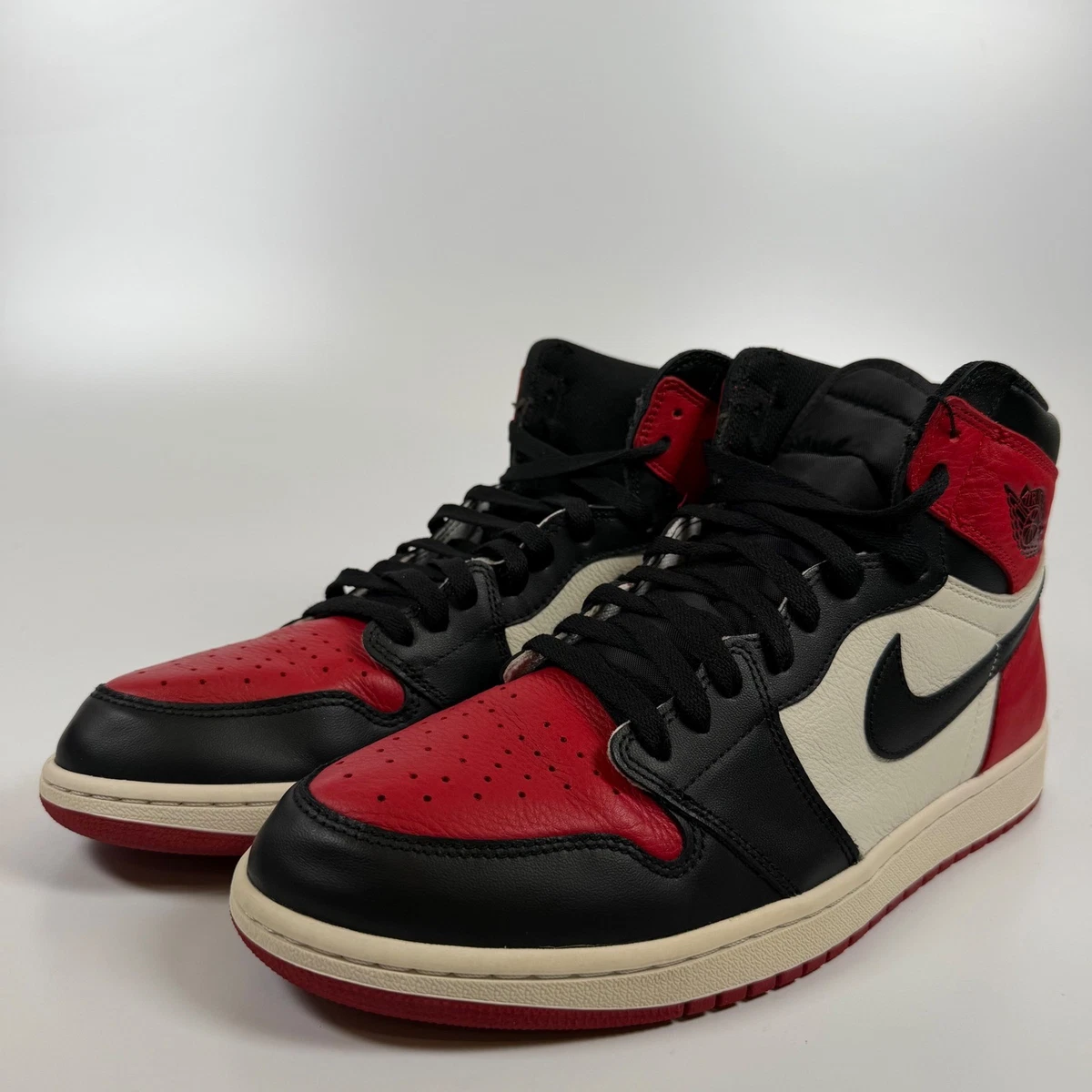 Preços baixos em Jordan 1 Retro OG High Black Gym Red | eBay