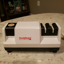 Chef's Choice 110 Dimond Hone Knife Sharpener. Made In The USA. 3 Step.