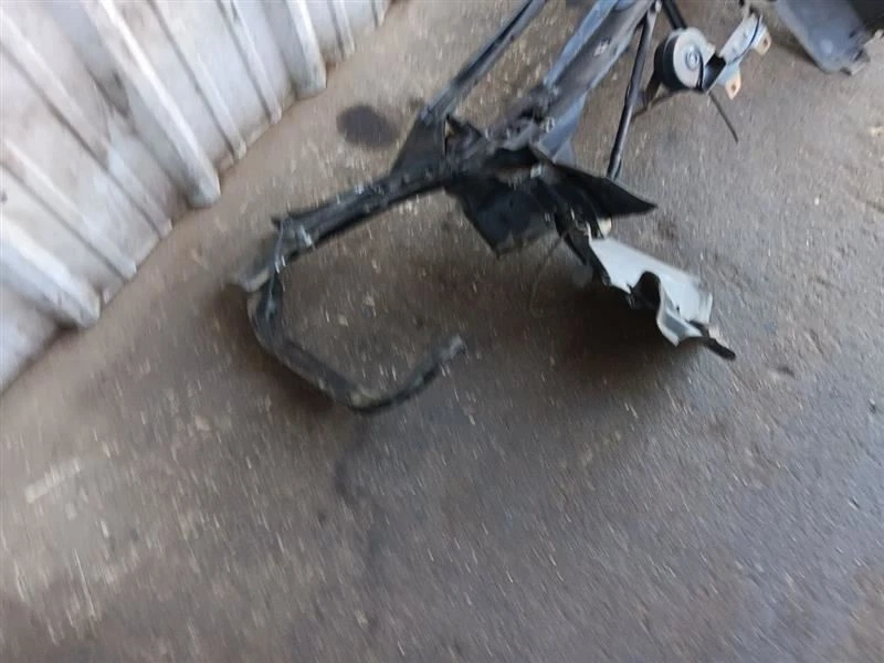 Soporte núcleo radiador mercedes 230 sl500 sl55 2003-2008 Foto 4 de 4