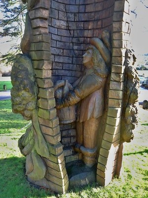 Foto A2 Prinz Rupert Skulptur, Wollescote Hall Die Skulptur zeigt um 2020