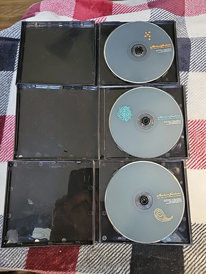 Hello World: The Motown Solo Collection by Michael Jackson (3CD's, 2009) Free Sh - Image 3 of 4