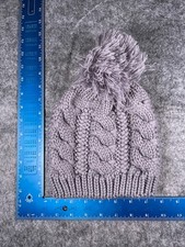 Beanie Toque Womens One Size Purple Cable Knit 100 Acrylic Ski Pom Outdoor