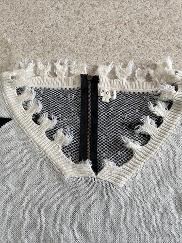 POL Oversized Women’s Distressed Ivory Black Stars Sweater, Size L - Picture 2 of 6