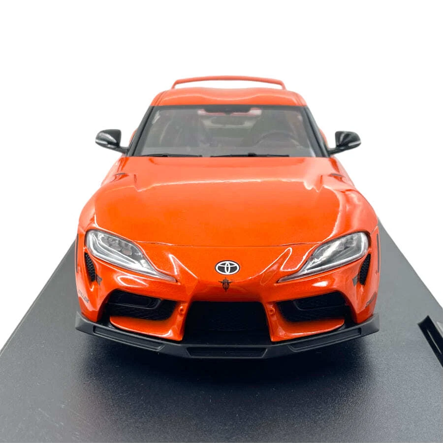 Modellino Auto Solido 1/18 Toyota GR Supra Tribute Orange 2024 - Immagine 2 di 4