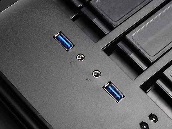 Silverstone DS380B Black 8Bay Small Form Factor NAS Chassis w/o Power Supply - Image 4 of 4