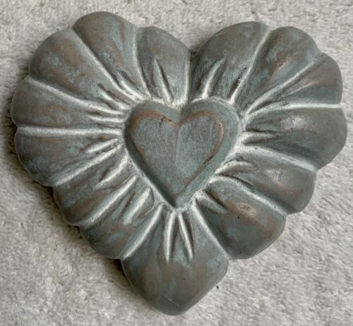 Isabel Bloom Heart Concrete Art Sculpture Paperweight 1993 - Picture 1 of 4